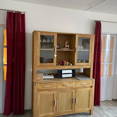 Wohnunghahnenkleeld Apartmán